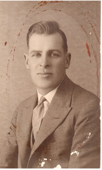 This image has an empty alt attribute; its file name is reg-irving.jpg