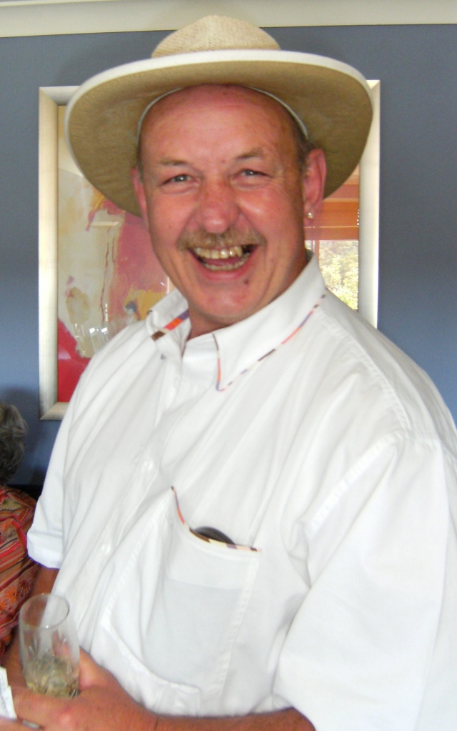 This image has an empty alt attribute; its file name is roger.jpg